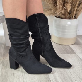 Bota Nuru Negro